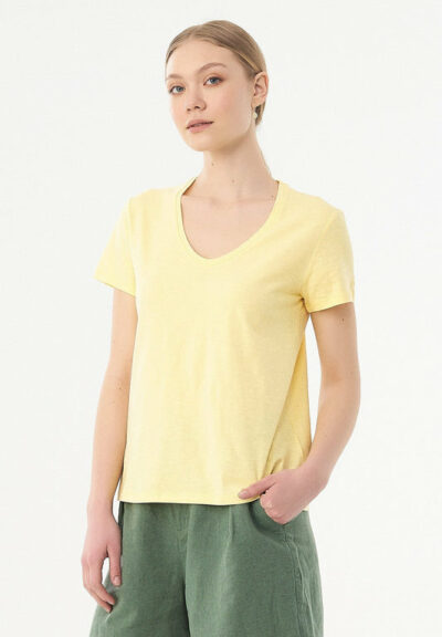 Organication | Basic T-shirt i ekologisk bomull med V-ringning