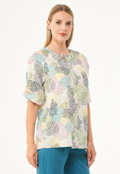 Organication | Blus i TENCEL™ Lyocell med allover-tryck