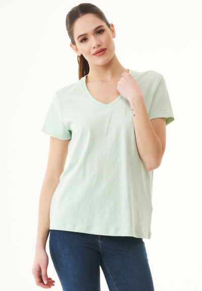 Organication | Basic T-shirt i ekologisk bomull med V-ringning
