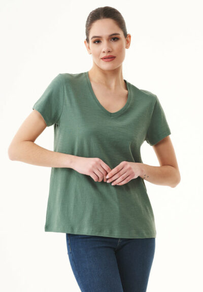 Organication | Basic T-shirt i ekologisk bomull med V-ringning