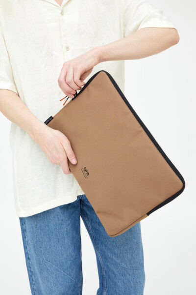 Capture Laptop Case 15" Camel