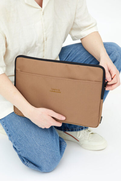 Capture Laptop Case 13" Camel