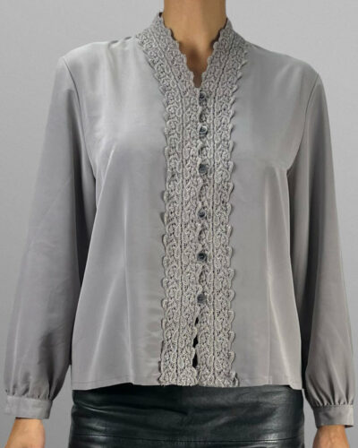 Blus med spets