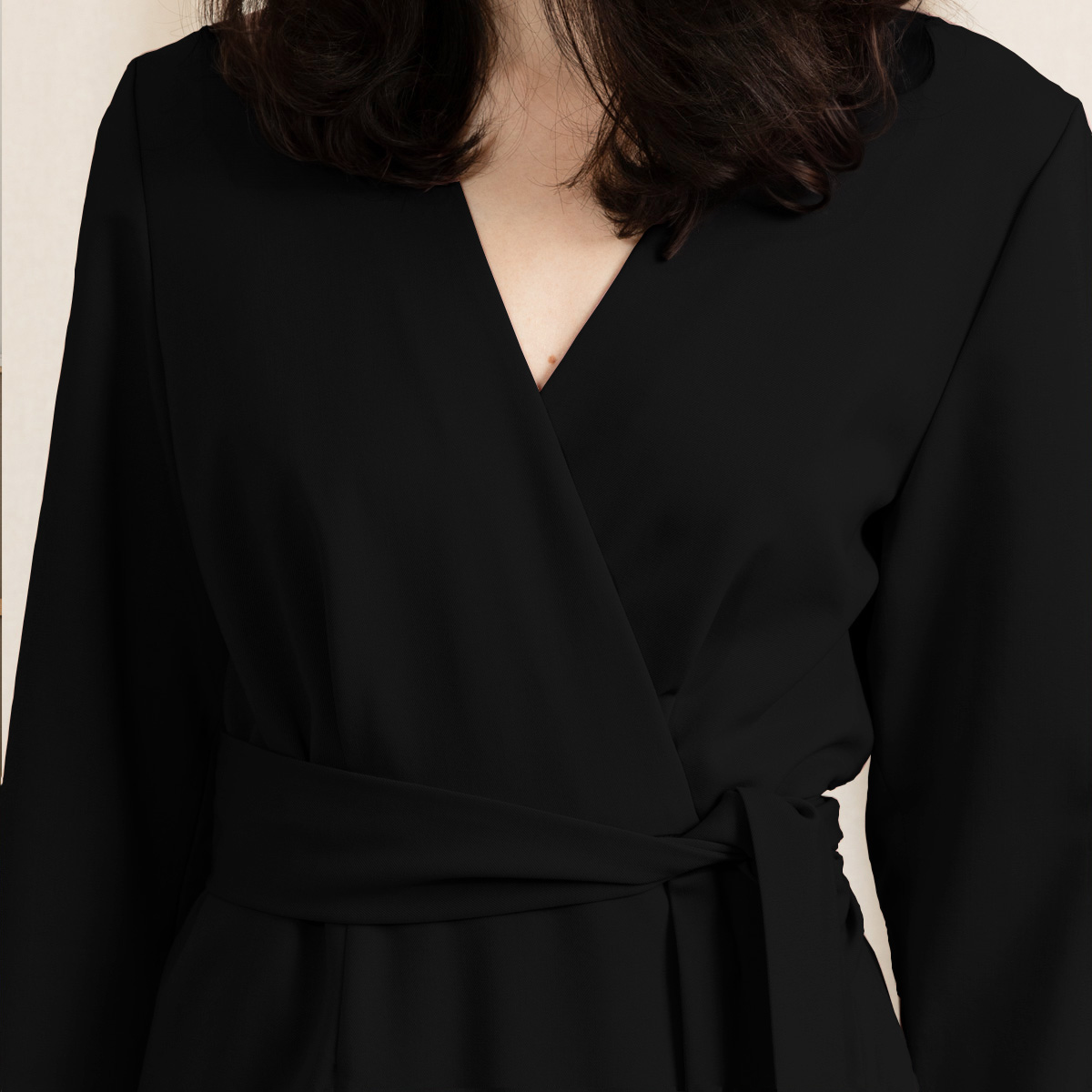 Wrapdress-Black-detail