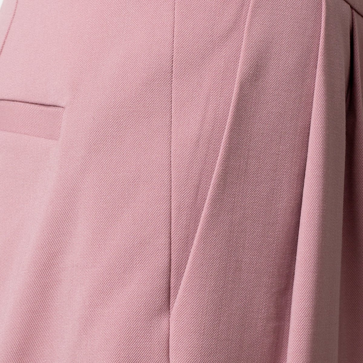 Tapered-trousers-pink-superzoom