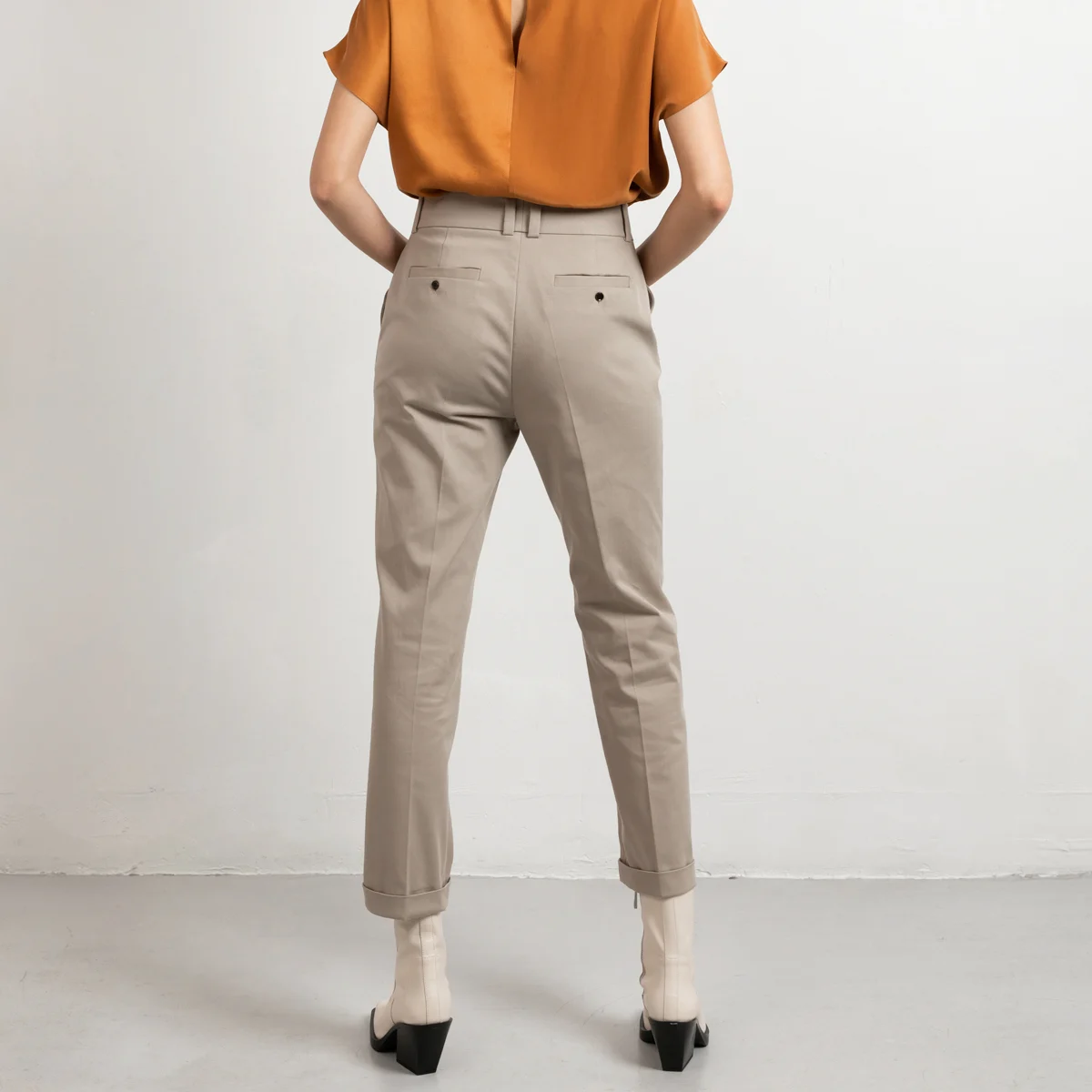 Cotton-stretch-cropped-back