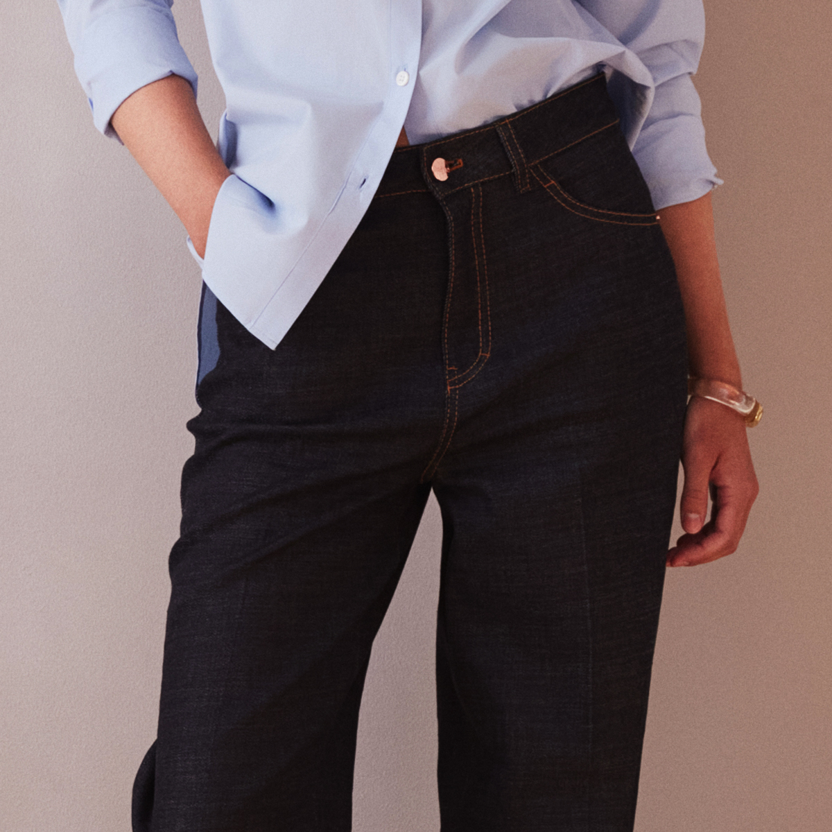 Jazz-loose-fit-wide-leg-jeans-fron-detail