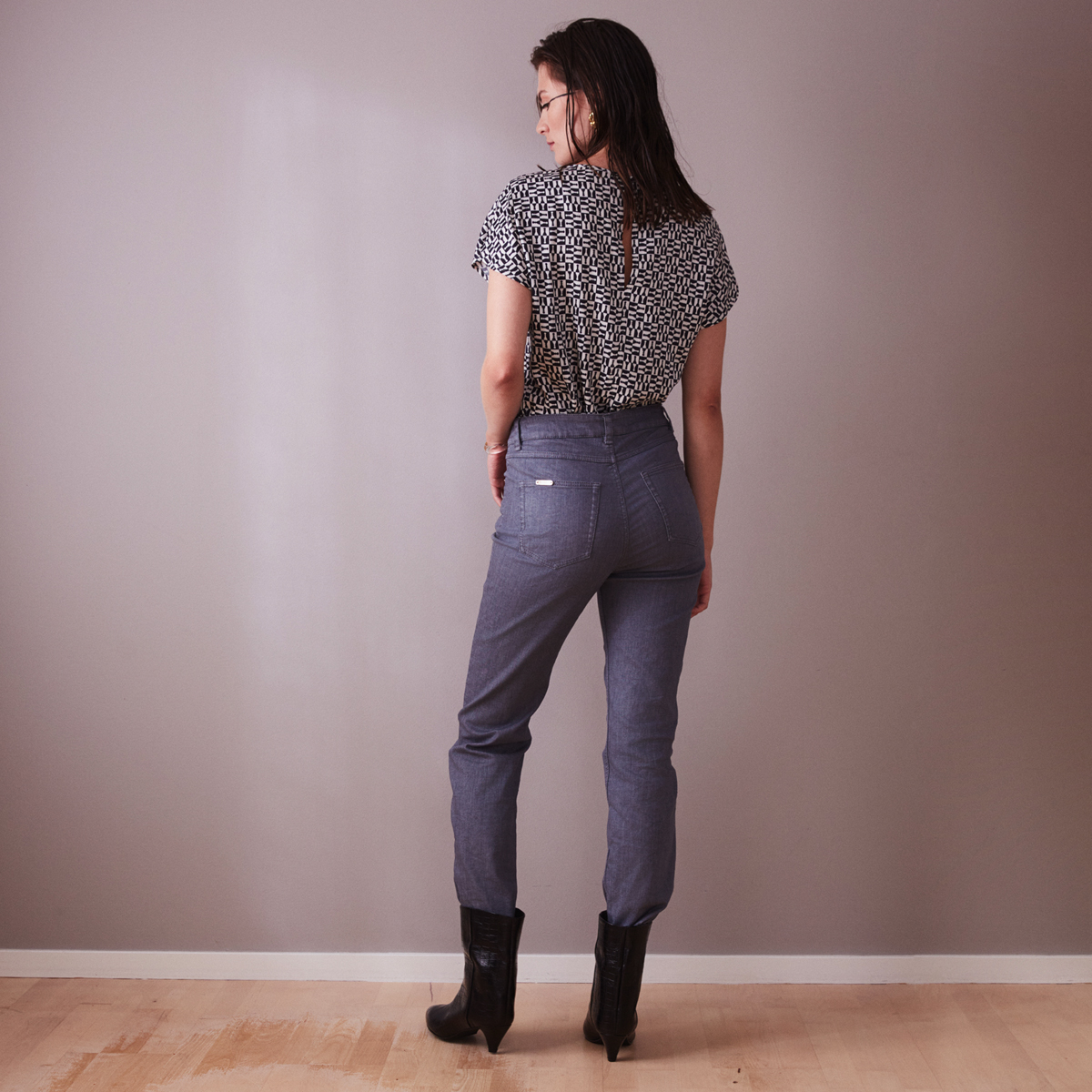 Grey-jeans-back-2