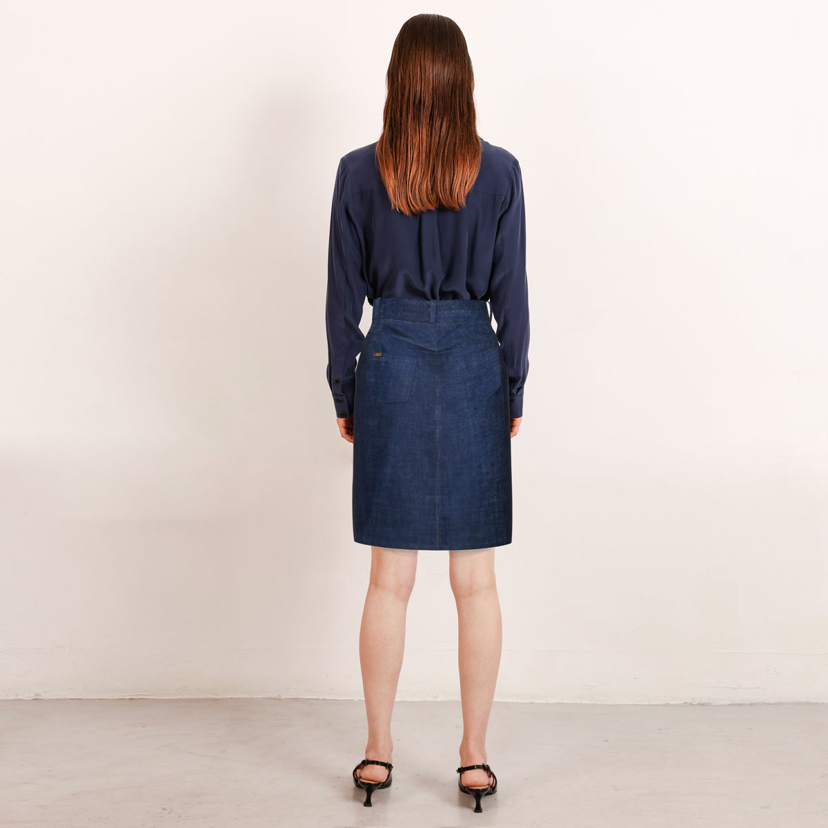 Denim-skirt-short-mid-blue-BLUE-st-back