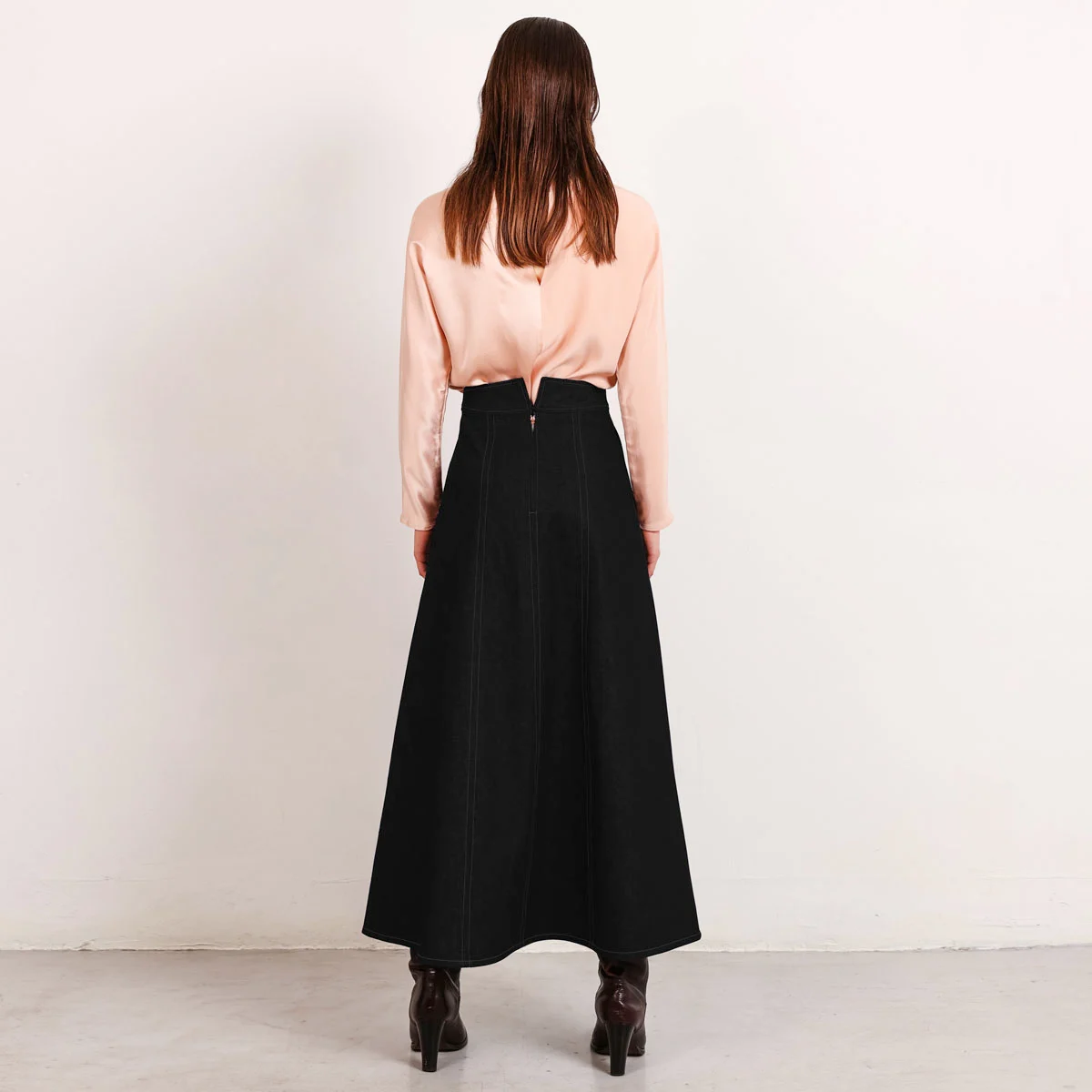 FLow-skirt-Black-back-1