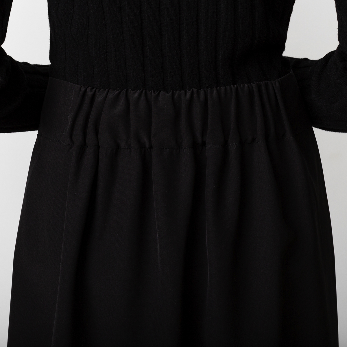 Florence-skirt-black-detail-back