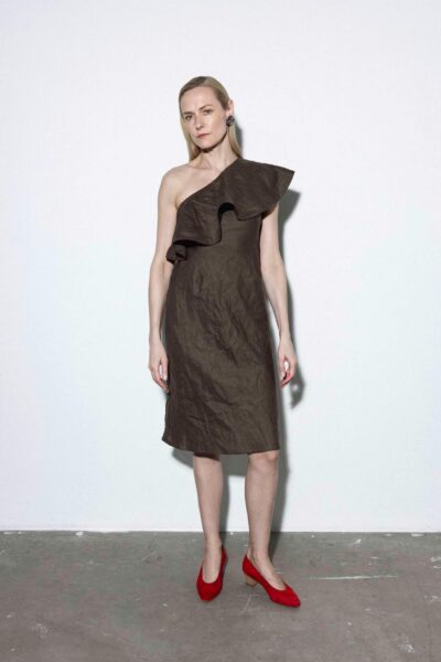 Reda Paula | Kive One-Shoulder Ruffled Summer Brown Linen Dress