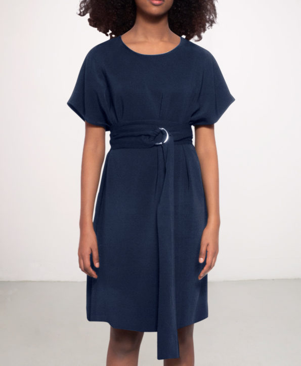 Sunday-silk-in-navy-bigger-short-with-short-sleeves-and-beöt-595x723-1