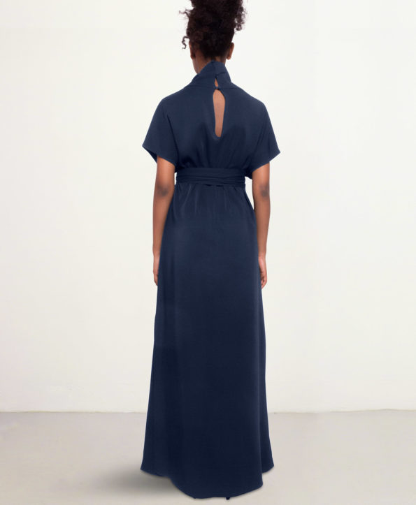 SUNDAY-back-long-navy-ssl-Cowl-595x723-1
