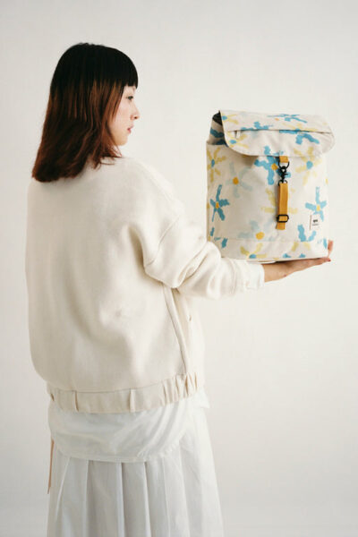 Scout Backpack Daisy Sample
