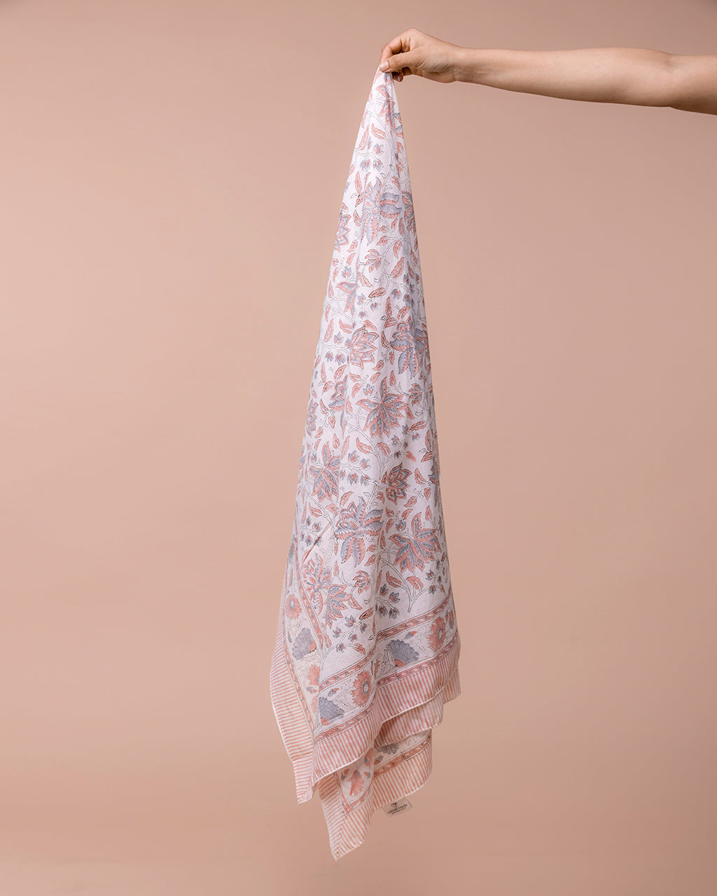 sarongpinkfloral.jpg