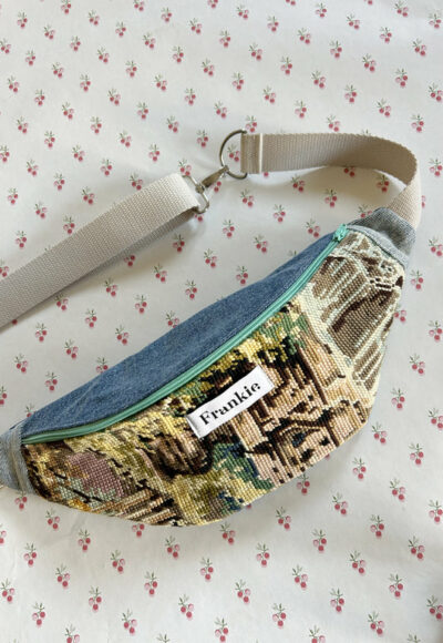 Upcycled bum bag Joe