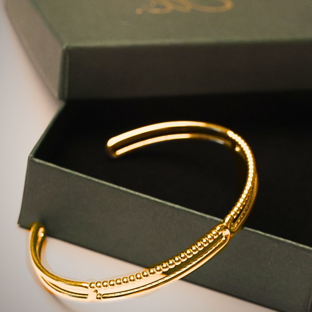 1_Bloom_armband_guld.jpg