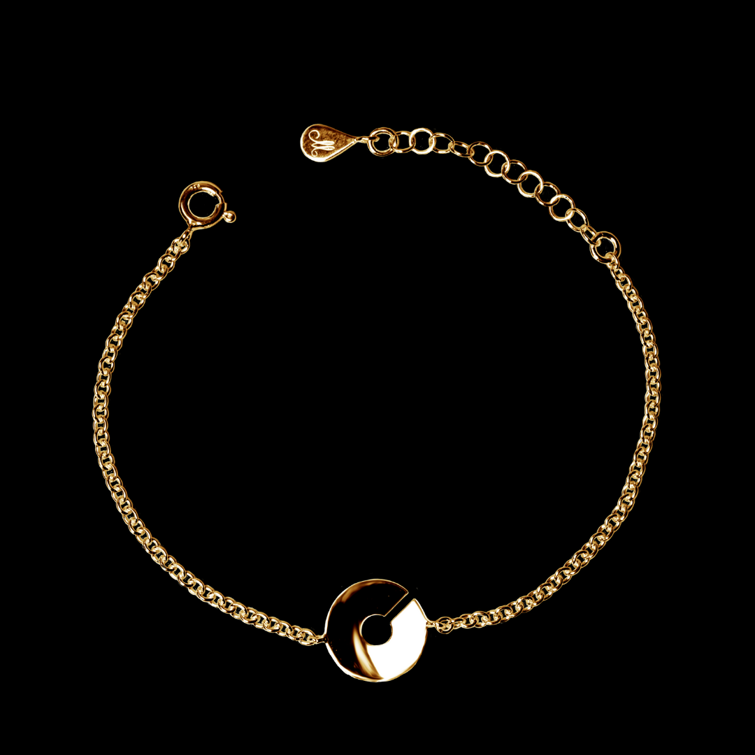 Grace_Armband_-_Guld_67565bf1-fb5b-4402-948a-43a7441b5768.png