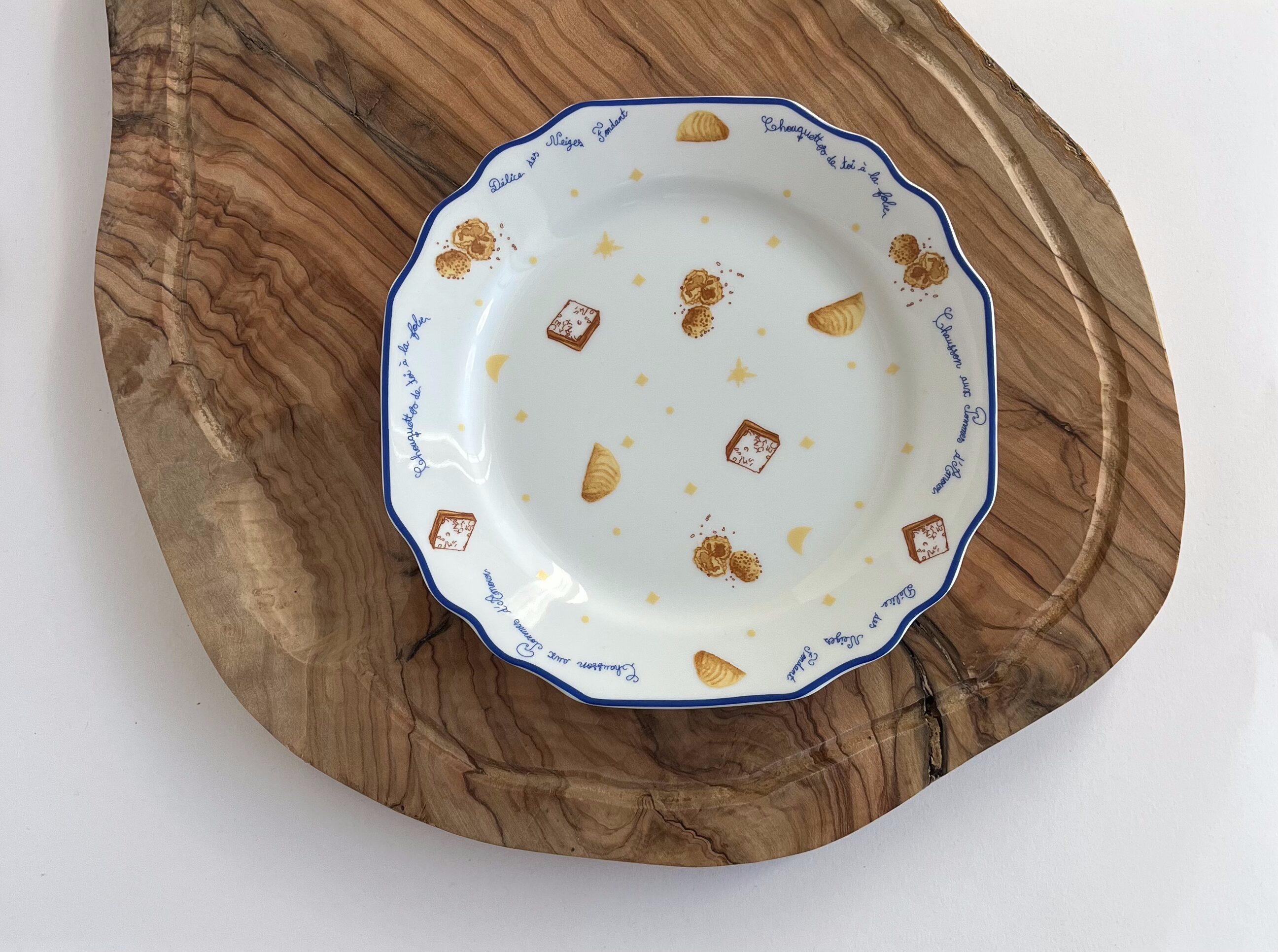 LoulouAOPBread1 Loulou all-over-print bread plate